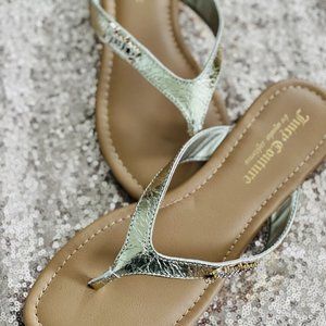 Juicy Couture Gold ZAOR Thong Sandals Rhinestones - Size 8
